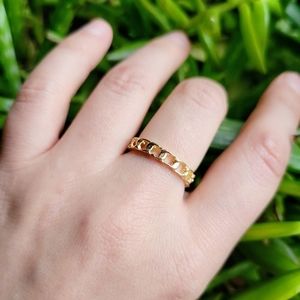 New Dainty Gold Chain Ring Band, size 7